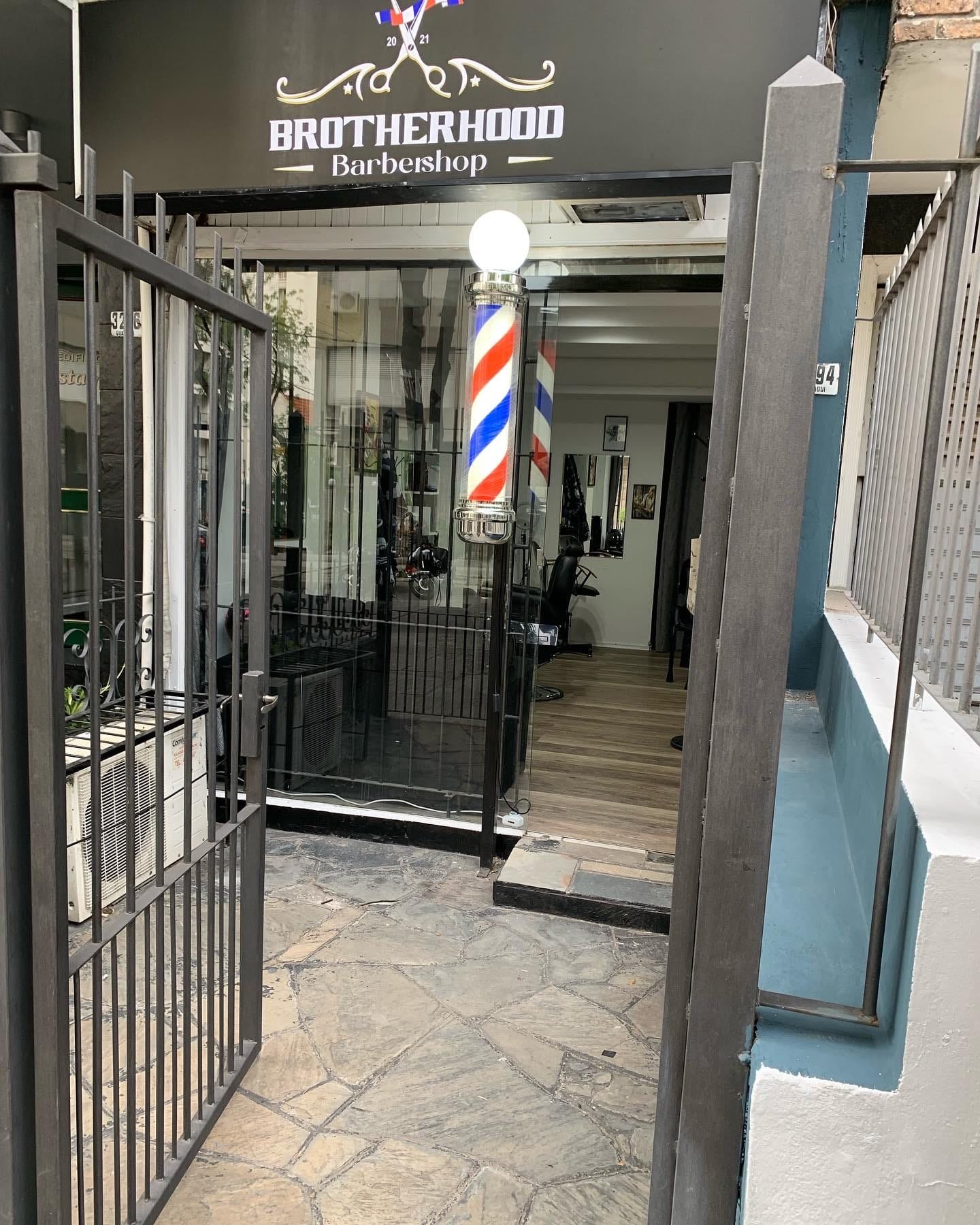 Brotherhood Barbershop — trabajos de barbería, fotografía 1